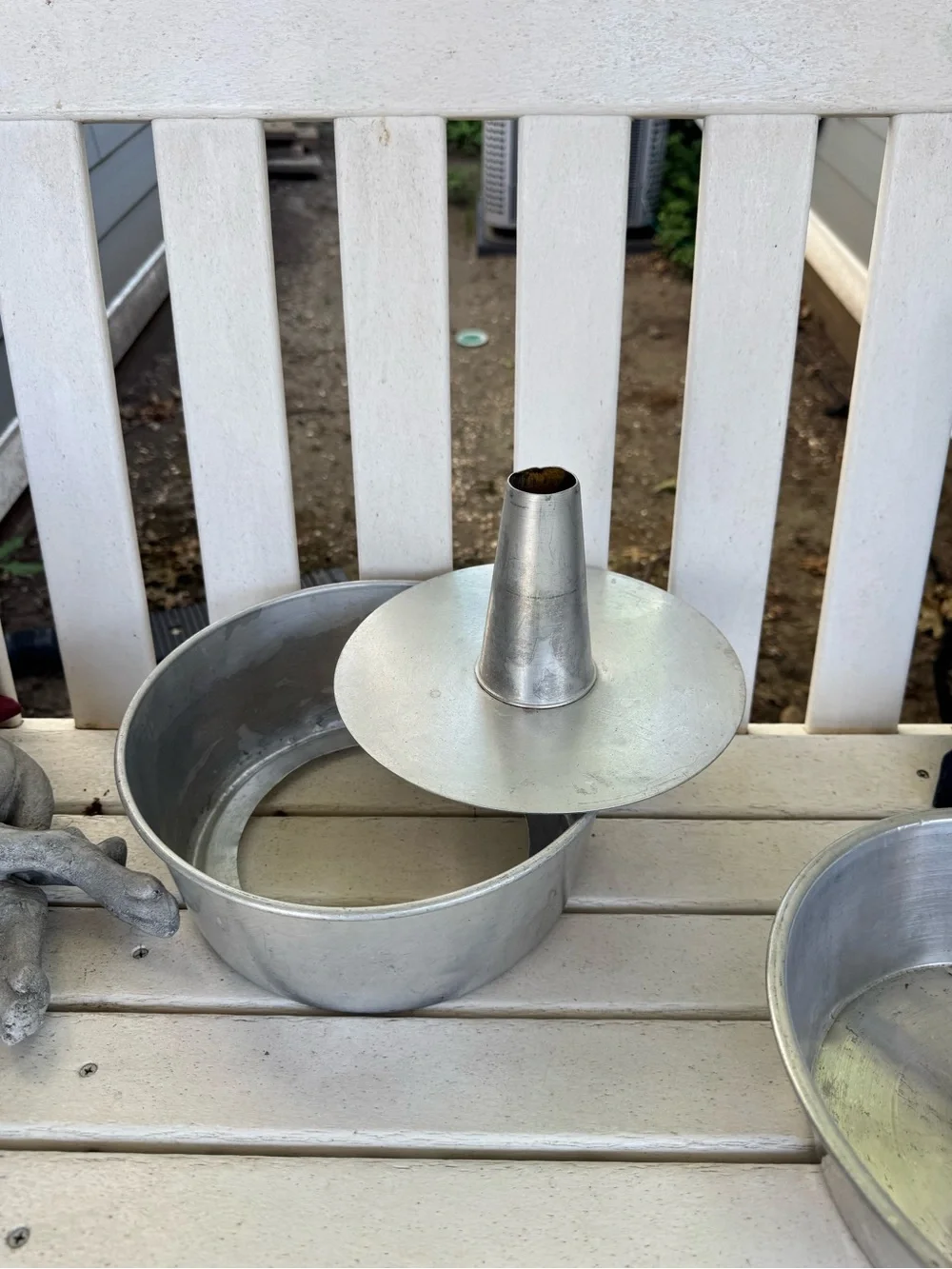 Vintage Aluminum Angel Food / Tube Cake Pans - Set of 2